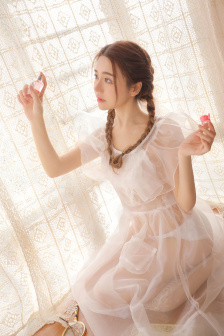 宝佩如